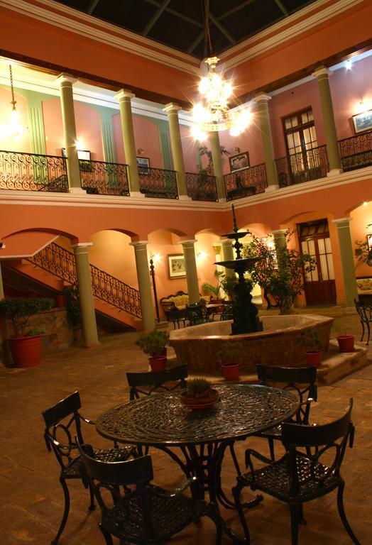 Capital Plaza Hotel Sucre Exteriér fotografie
